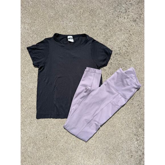 Mixed Brand 2 Piece Activewear Short Sleeve Top Legging Pants Bundle Size XS - Picture 1 of 10